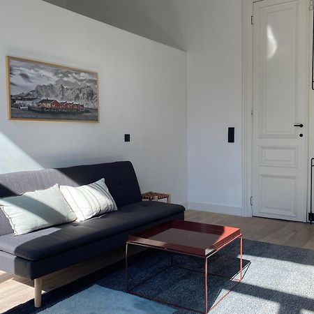 Canopee Guesthouse Ixelles ภายนอก รูปภาพ
