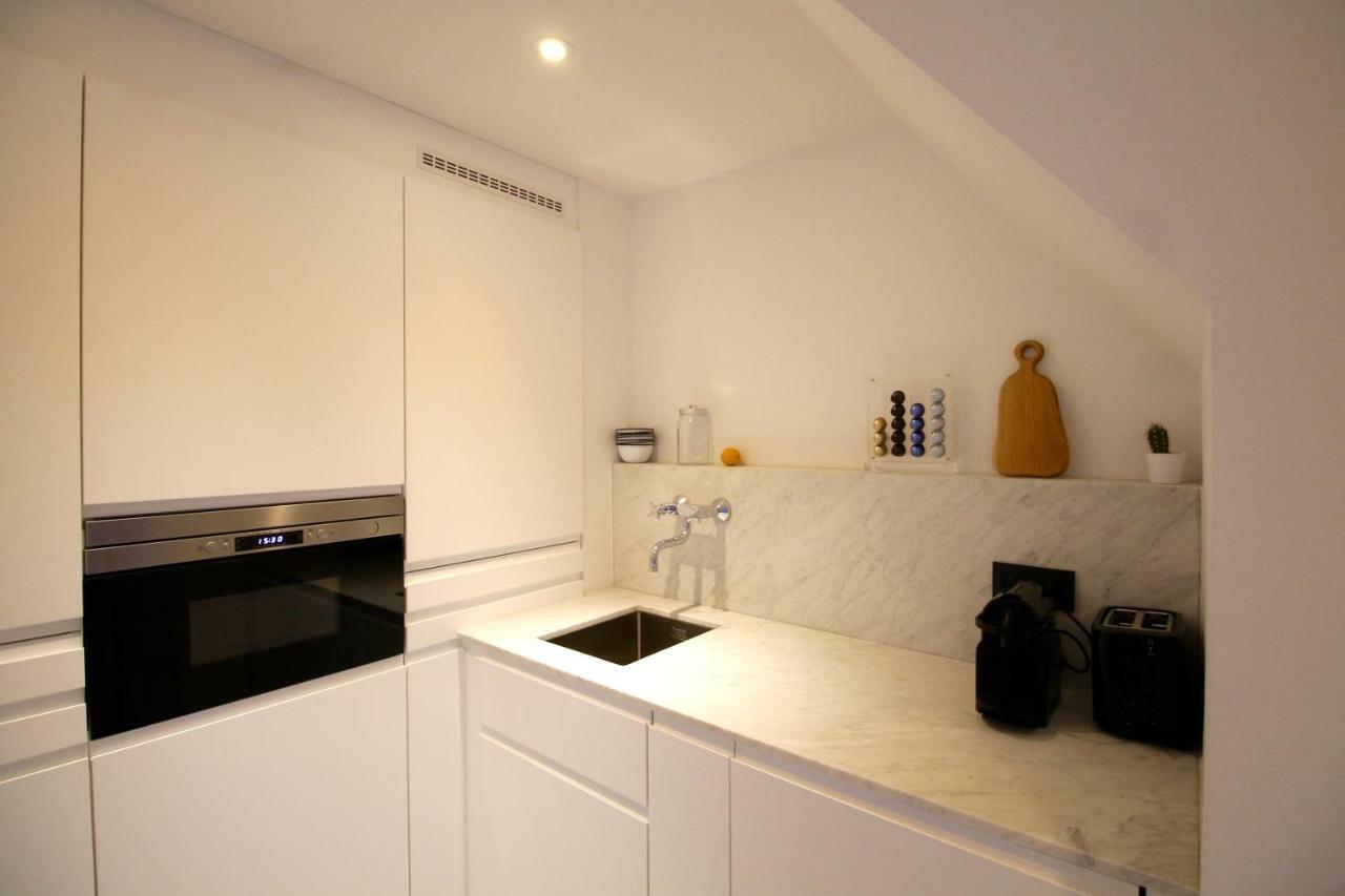 Canopee Guesthouse Ixelles ภายนอก รูปภาพ
