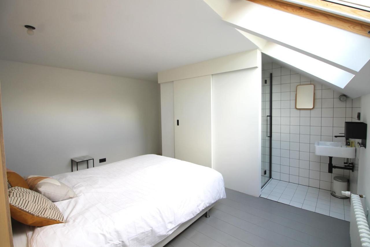 Canopee Guesthouse Ixelles ภายนอก รูปภาพ